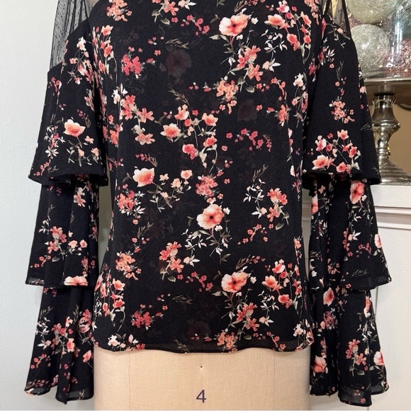 White House Black Market Floral Blouse w/ Mesh Shoulders & Tiered Sleeves Small - Picture 7 of 12
